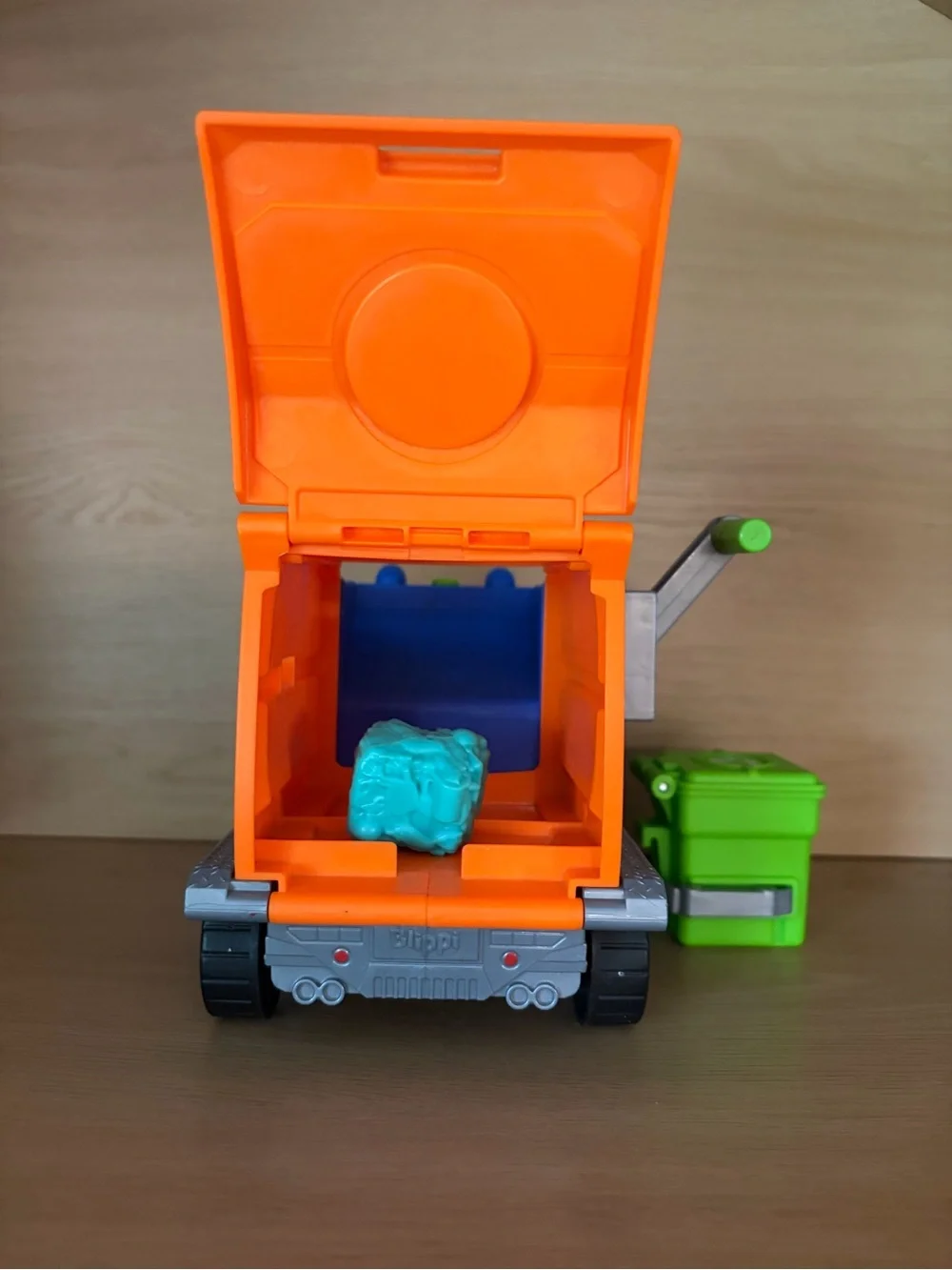 ✨$12✨Blippi Recycling Truck with Sound + Blippi Figure + Recycle Bin